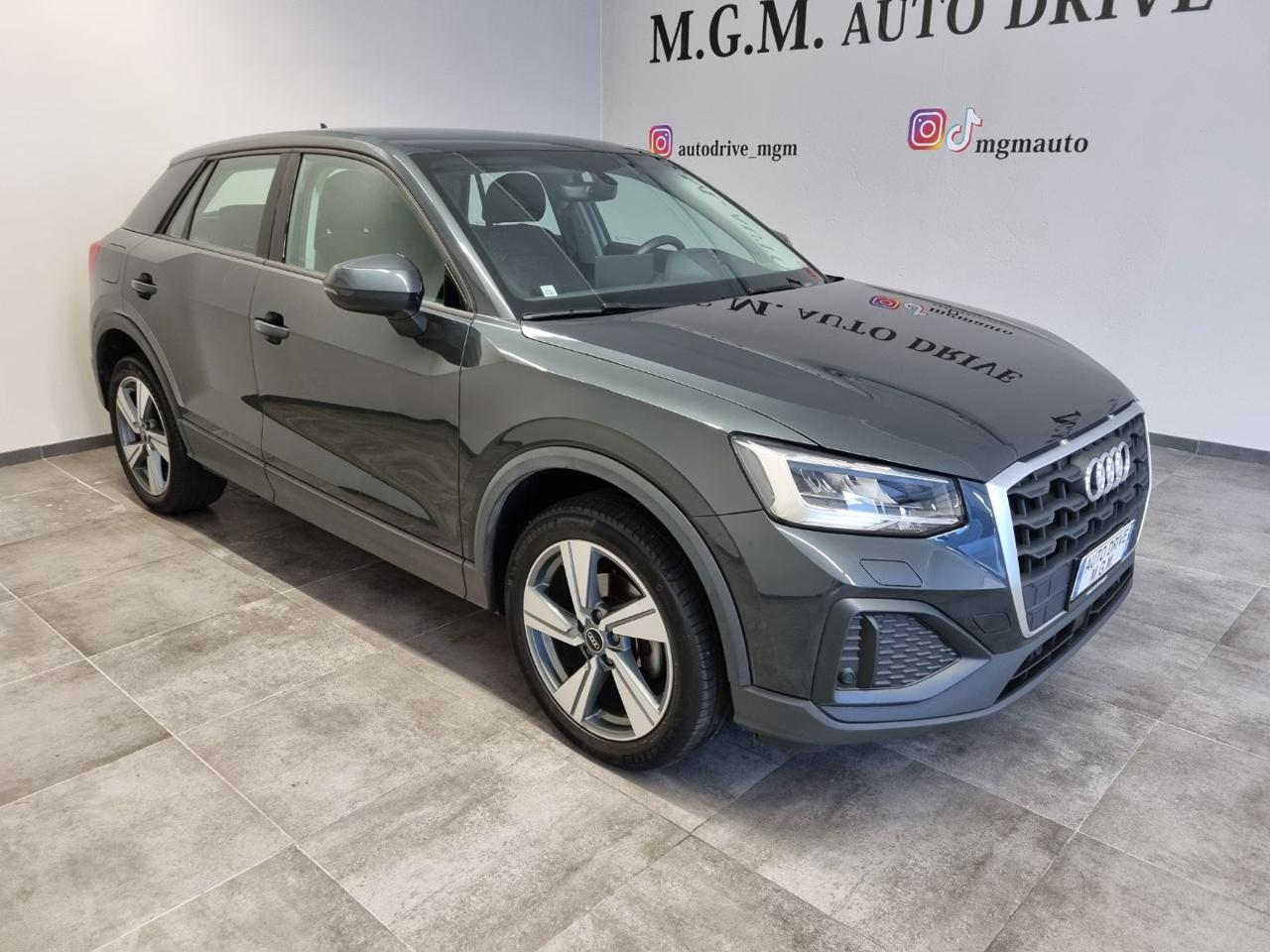 AUDI Q2 30 TDI Identity Black - 39