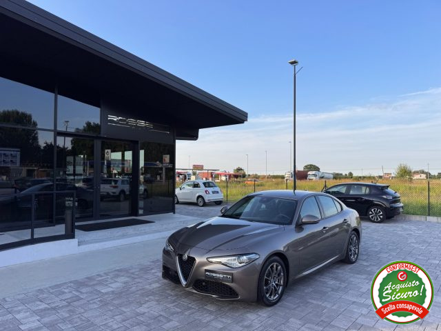 ALFA ROMEO Giulia Grigio metallizzato