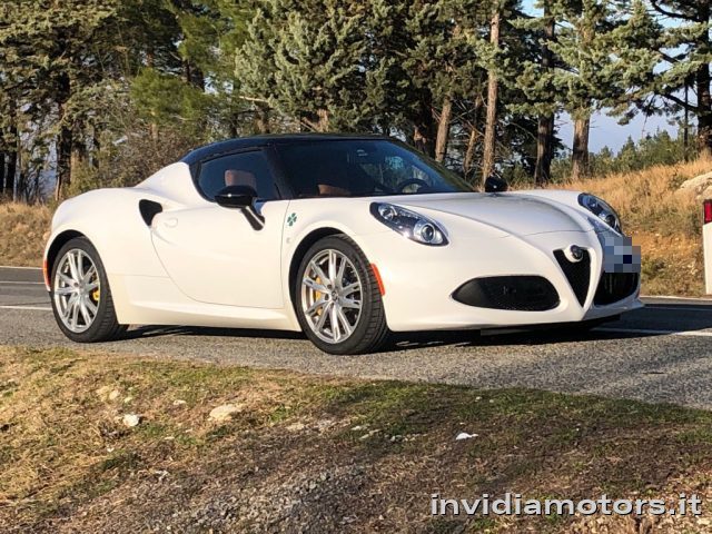 ALFA ROMEO 4C Bianco pastello