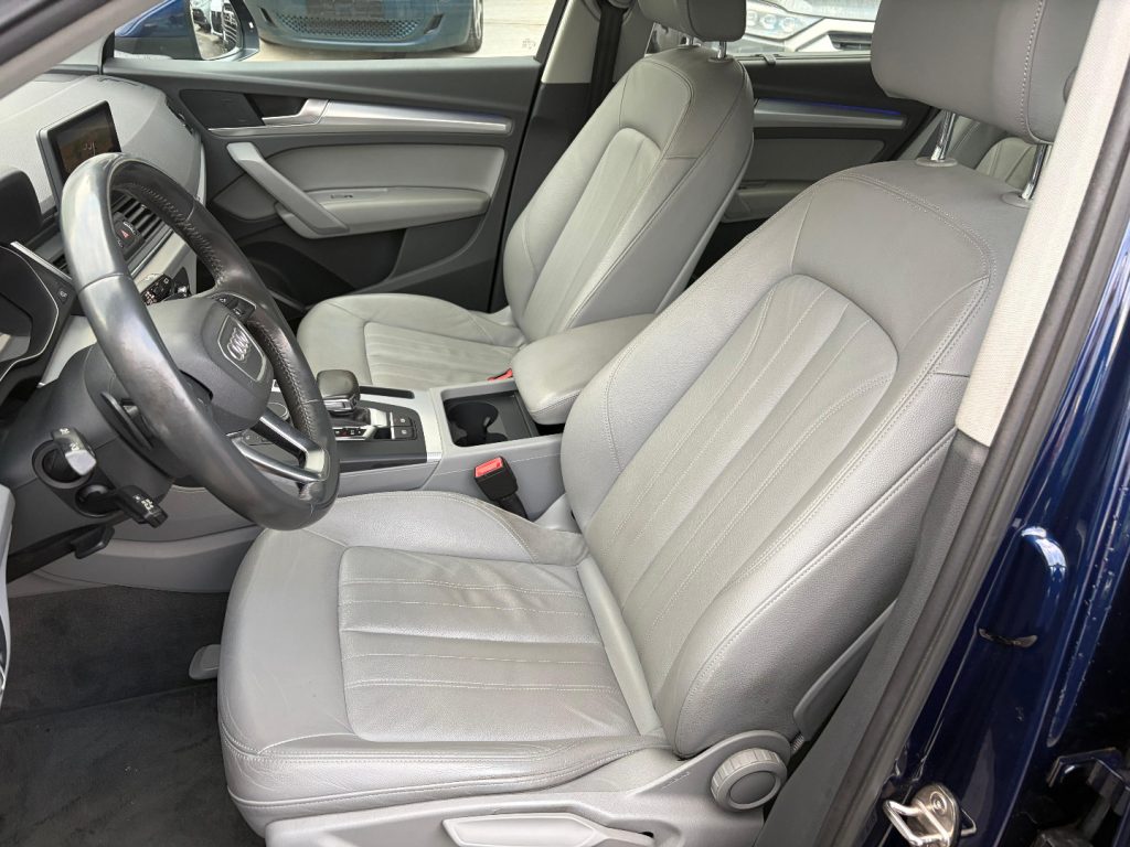 AUDI Q5 40 TDI quattro S tronic Business Design - 2