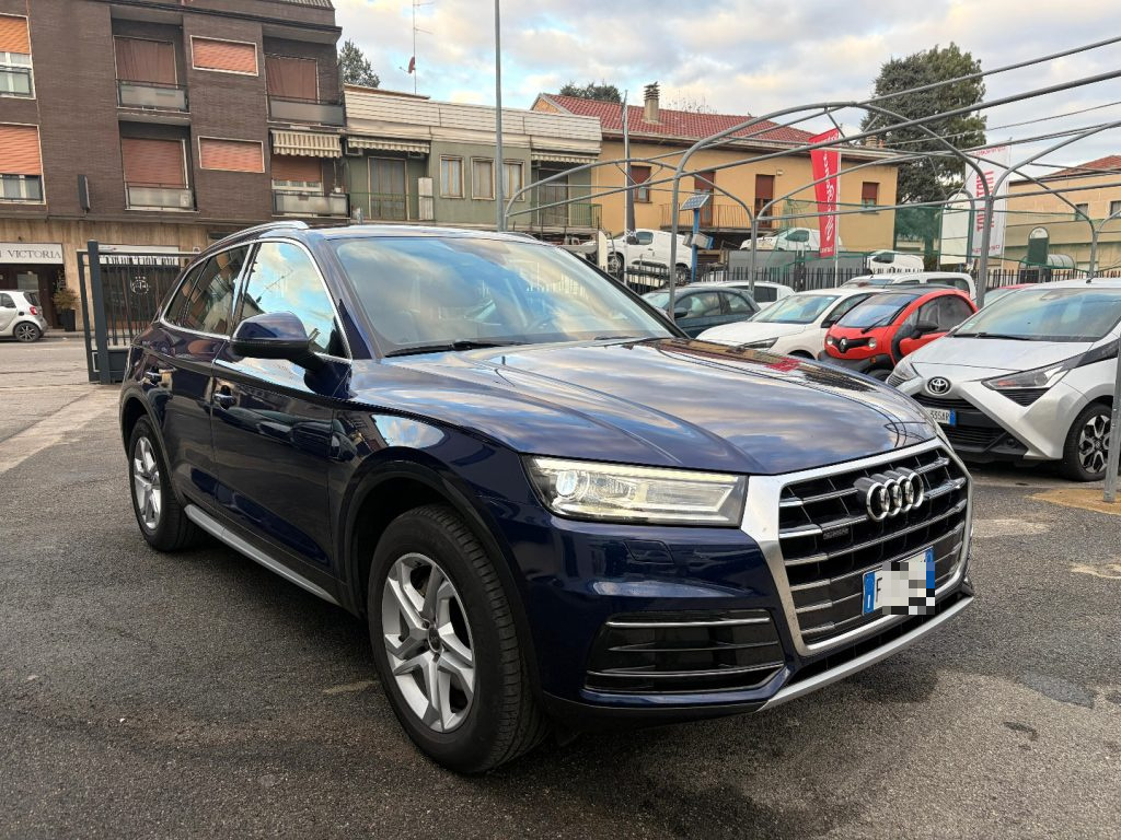 AUDI Q5 40 TDI quattro S tronic Business Design - 18