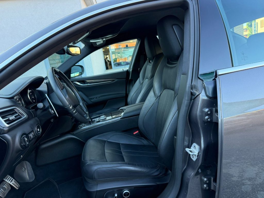 MASERATI Ghibli L4 330 CV MHEV Gransport - 28