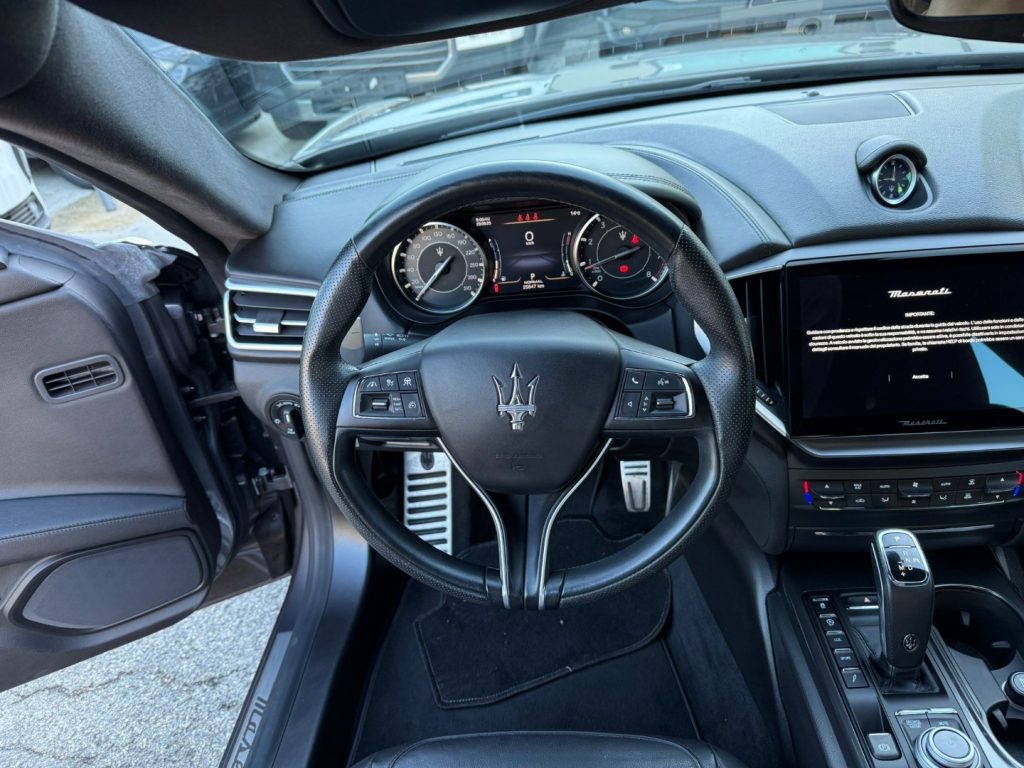 MASERATI Ghibli L4 330 CV MHEV Gransport - 15