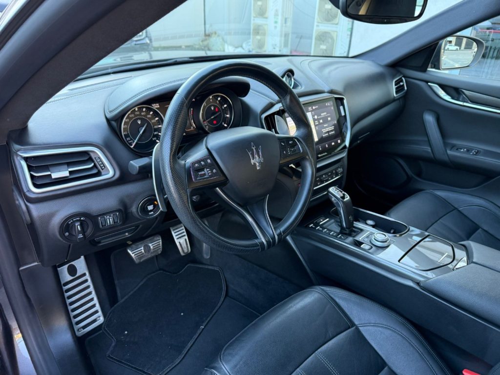 MASERATI Ghibli L4 330 CV MHEV Gransport - 12