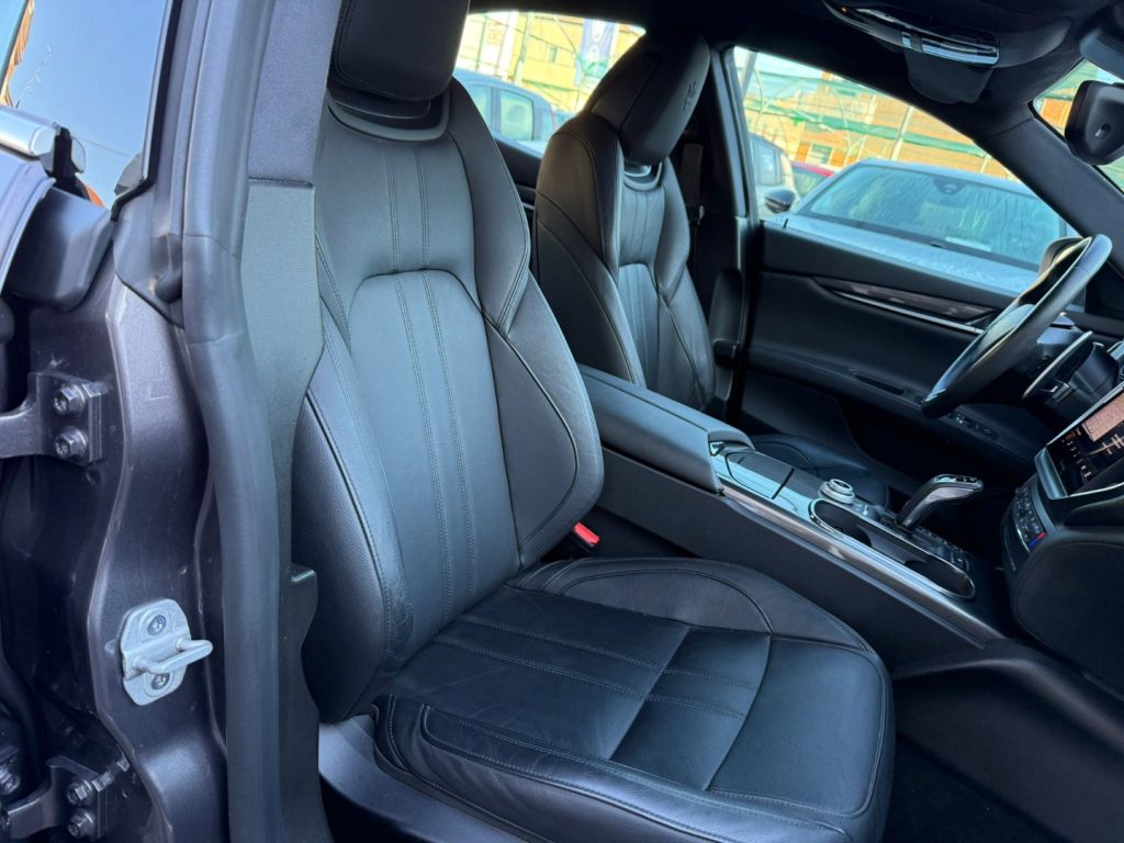 MASERATI Ghibli L4 330 CV MHEV Gransport - 29