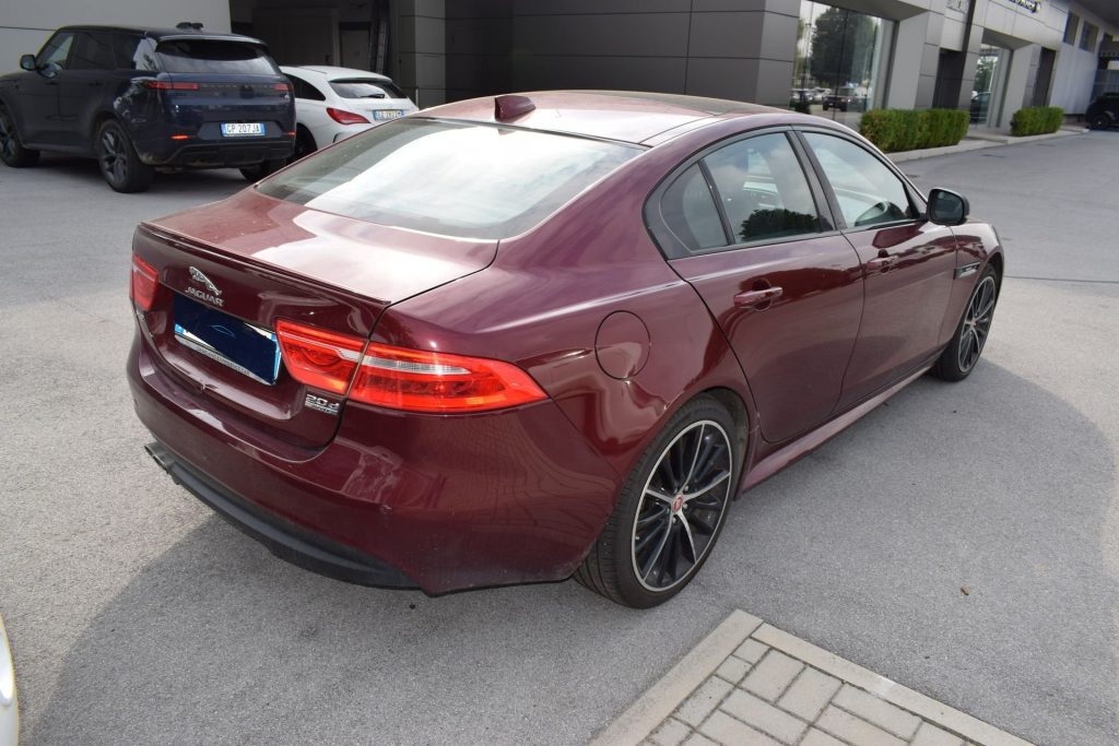 JAGUAR XE 2.0 D Turbo 180 CV AWD AUT. R-SPORT MOTORE DA SOST - 7