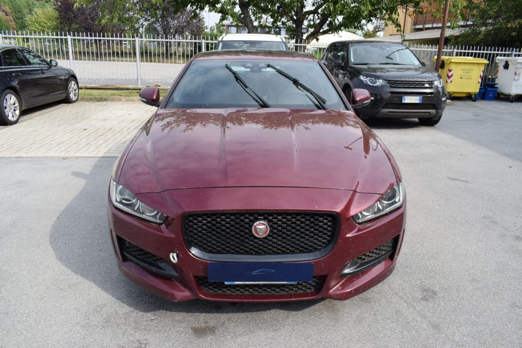 JAGUAR XE 2.0 D Turbo 180 CV AWD AUT. R-SPORT MOTORE DA SOST - 2