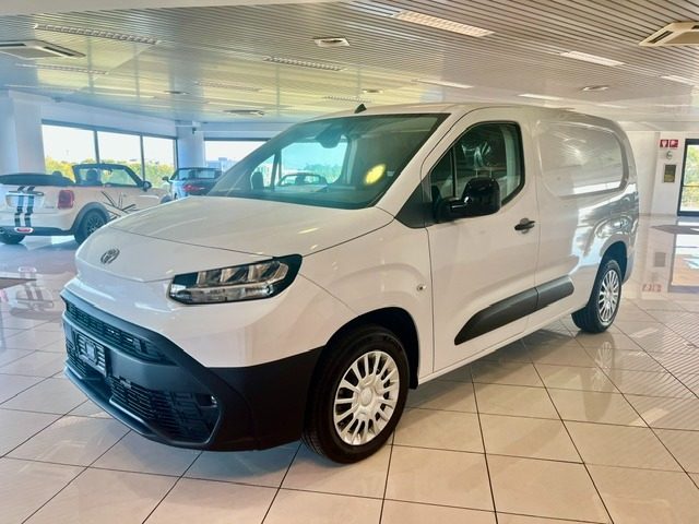TOYOTA Proace Bianco pastello