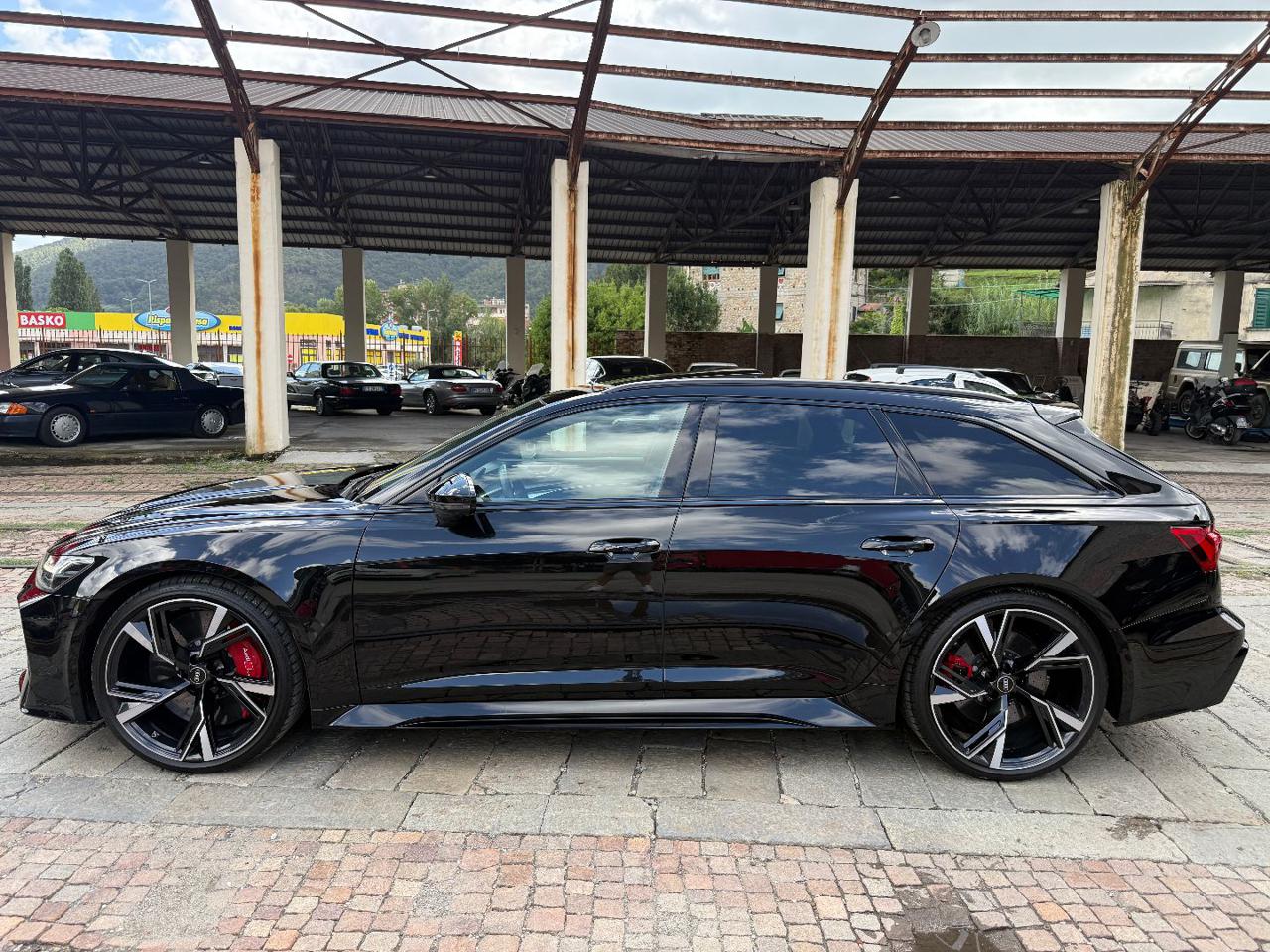 AUDI RS6 Avant 4.0 TFSI V8 quattro tiptronic - 28