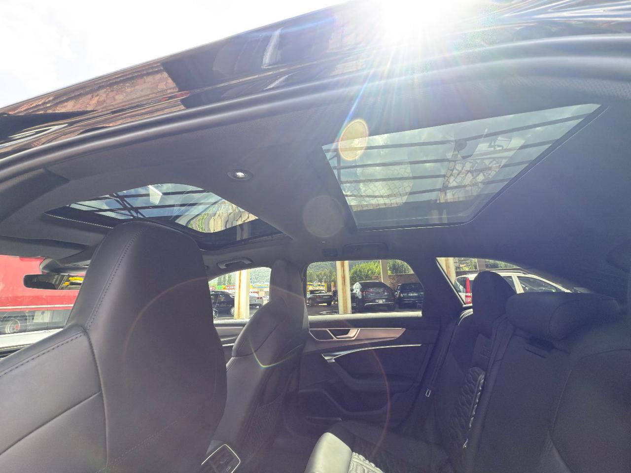 AUDI RS6 Avant 4.0 TFSI V8 quattro tiptronic - 25