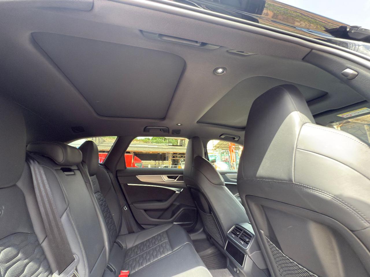 AUDI RS6 Avant 4.0 TFSI V8 quattro tiptronic - 14