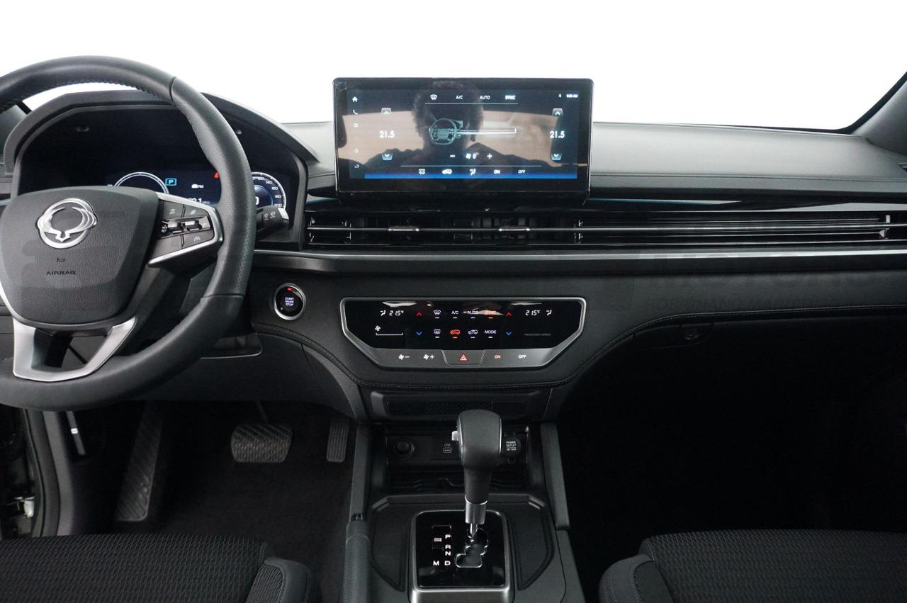 KGM Rexton SPORTS XL 2.2 TD DOUBLE CAB DREAM 4WD AUTO - 9