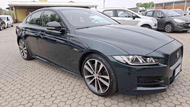 JAGUAR XE Verde metallizzato