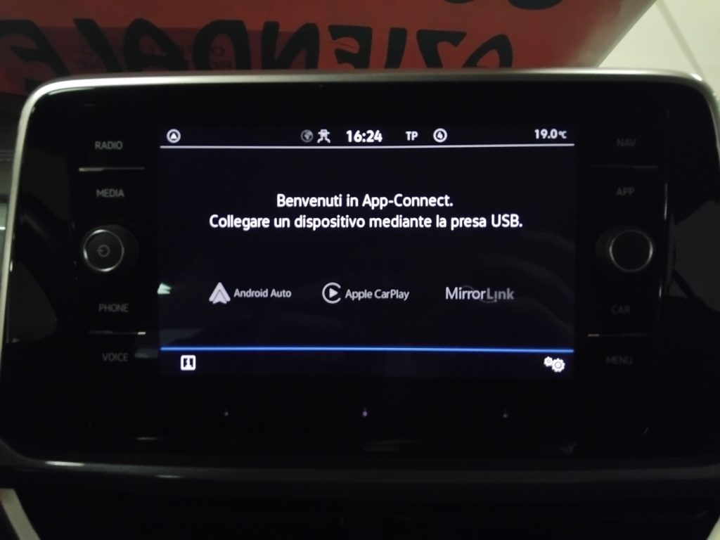 VOLKSWAGEN T-Roc 2.0 TDI 150 CV DSG Style FULL LED - 25