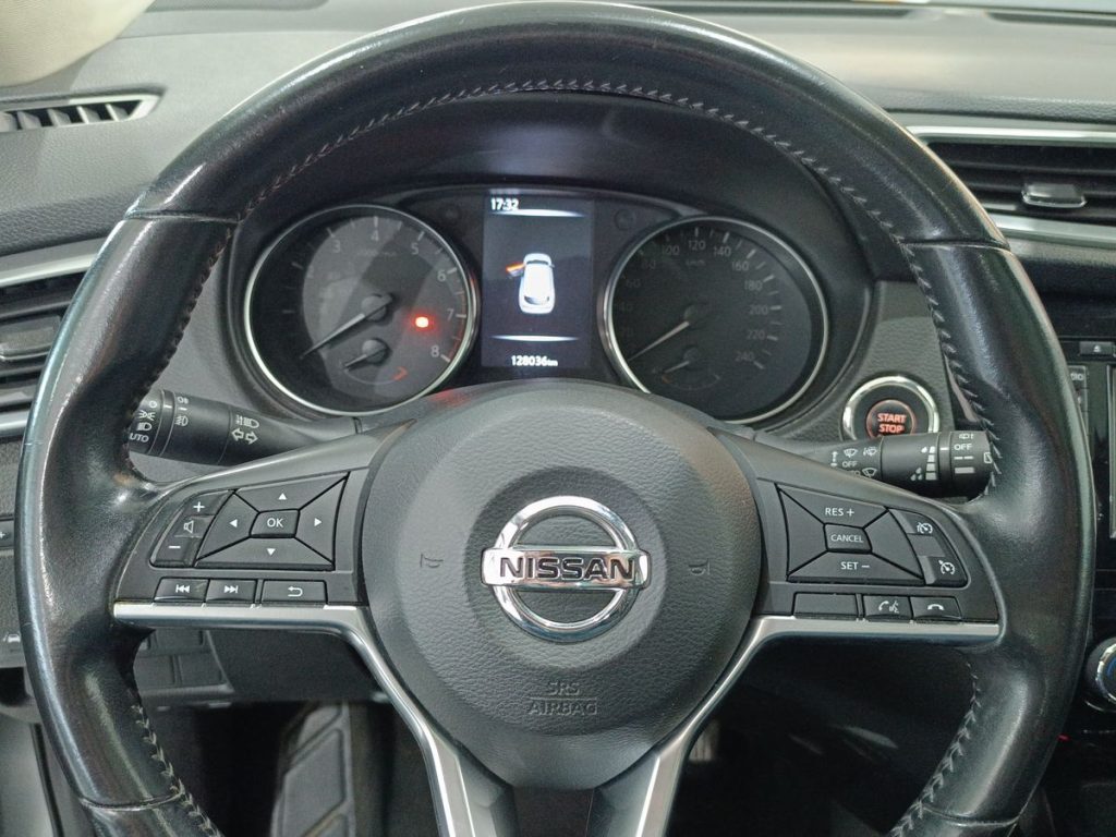 NISSAN Qashqai 1.2 DIG-T N-Connecta - 17