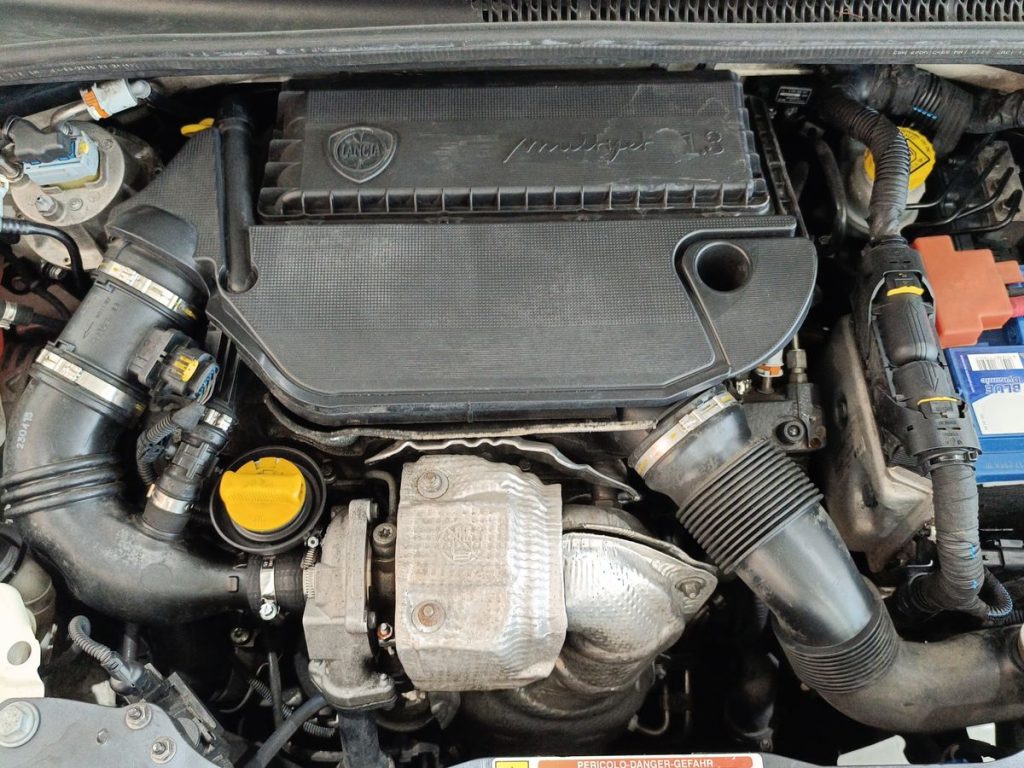 LANCIA Ypsilon 1.3 MJT 16V 95 CV 5 porte S&S Gold - 18