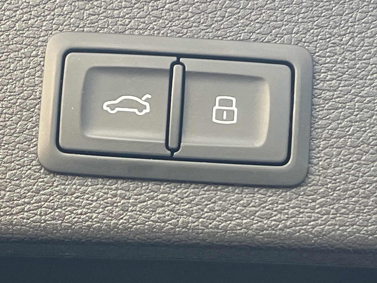 AUDI Q2 35 TFSI Admired Advanced STronic 1.5 150 cv - 25