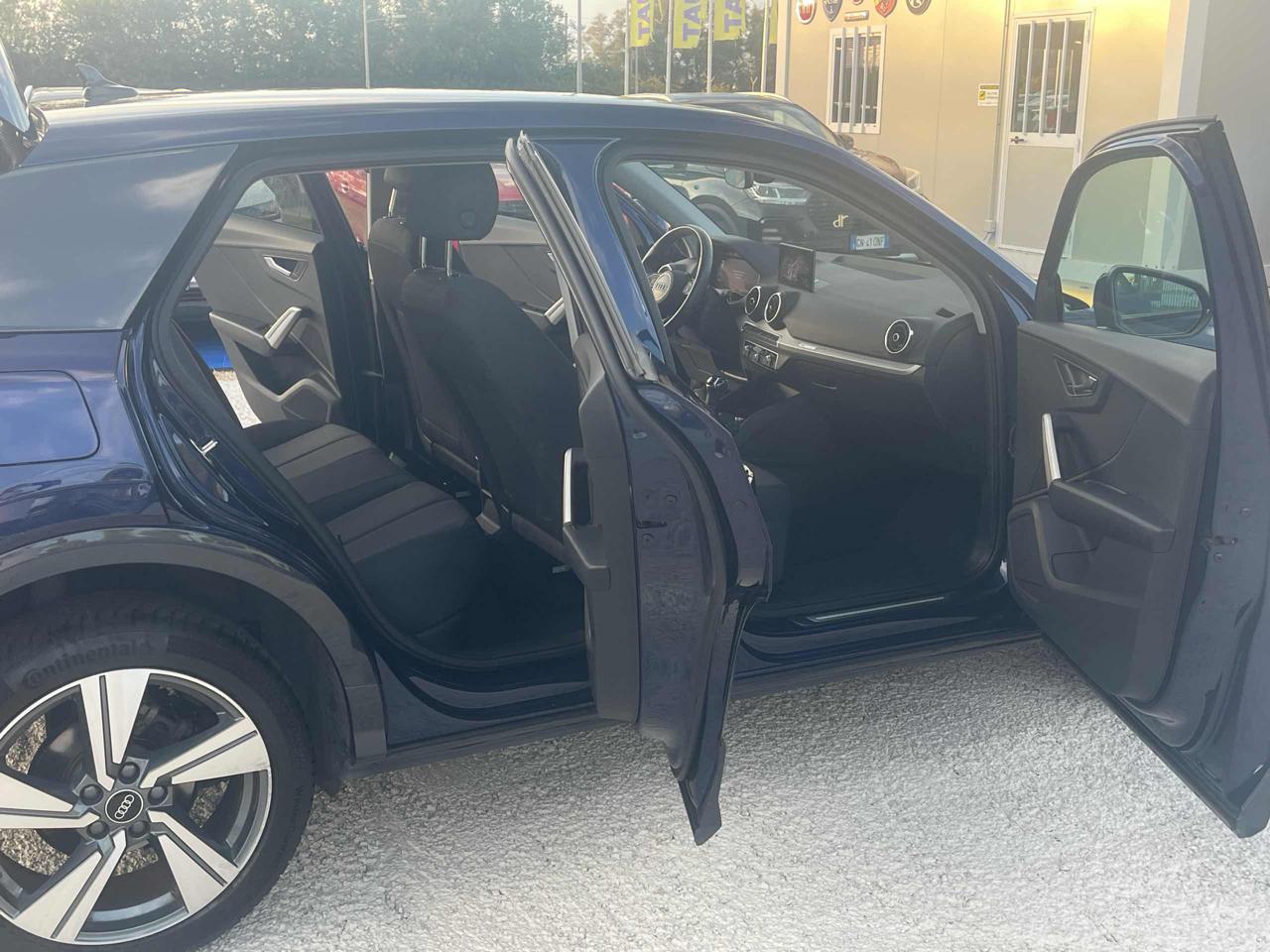 AUDI Q2 35 TFSI Admired Advanced STronic 1.5 150 cv - 23