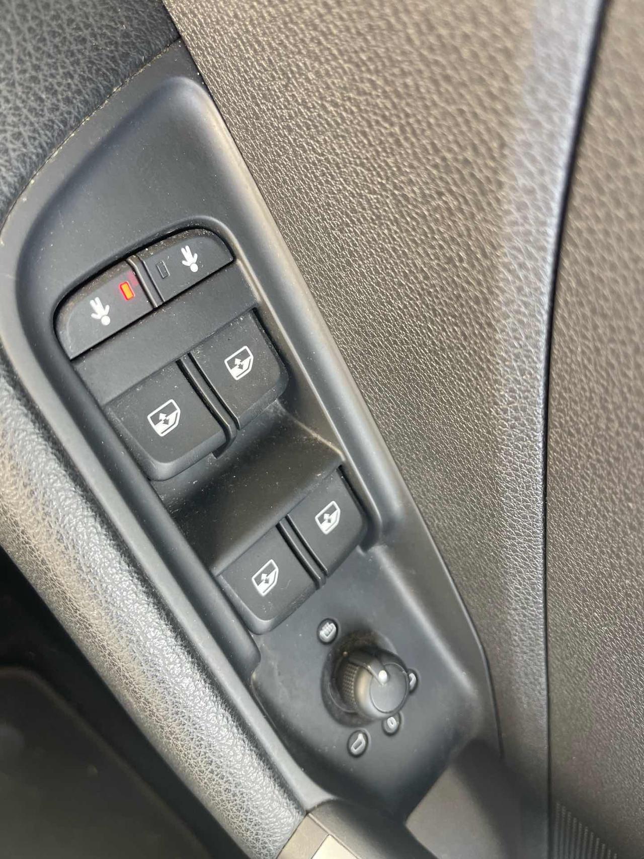 AUDI Q2 35 TFSI Admired Advanced STronic 1.5 150 cv - 33