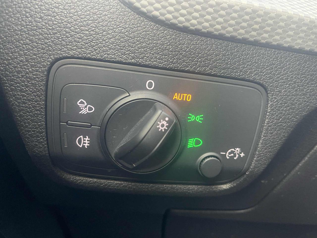 AUDI Q2 35 TFSI Admired Advanced STronic 1.5 150 cv - 18