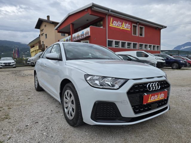 AUDI A1 Weiß pastell