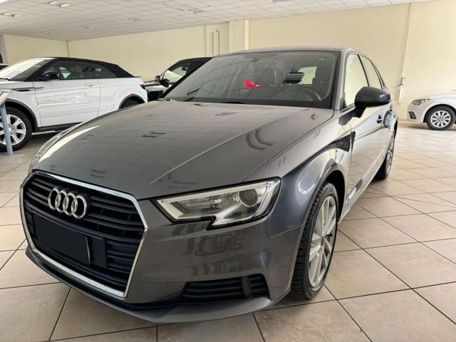AUDI A3 Grigio scuro metallizzato