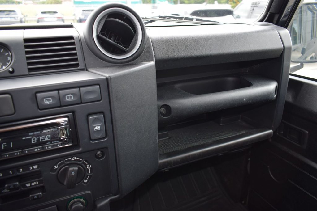 LAND ROVER Defender Defender 110 2.2 TD4 Station Wagon E N1 - 13