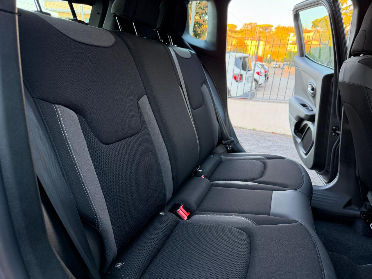 JEEP Renegade 1.5 TURBO T4 MHEV LIMITED NAVI+R.CAM+CARPLA+MY23 - 10