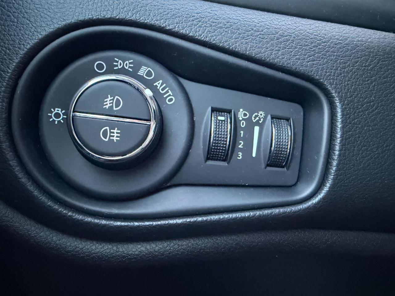 JEEP Renegade 1.5 TURBO T4 MHEV LIMITED NAVI+R.CAM+CARPLA+MY23 - 20