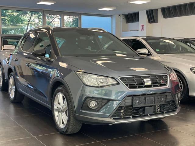 SEAT Arona Grigio scuro metallizzato