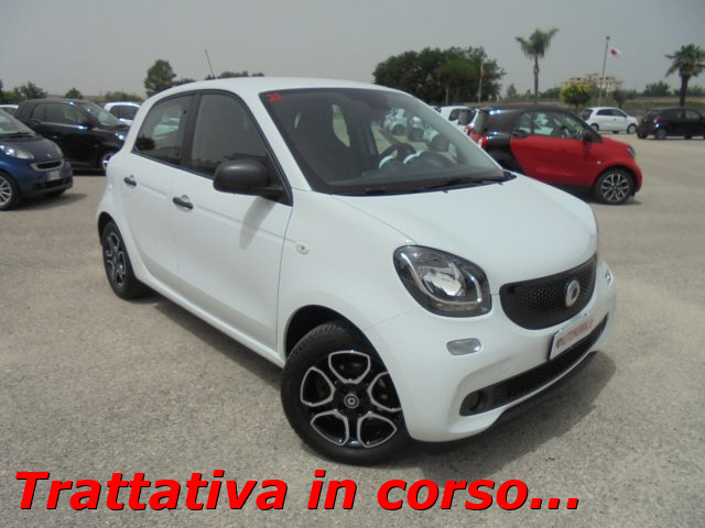 SMART ForFour Bianco pastello
