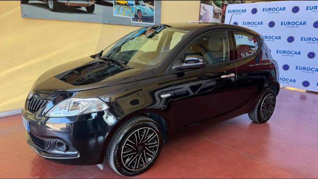 LANCIA Ypsilon Nero metallizzato