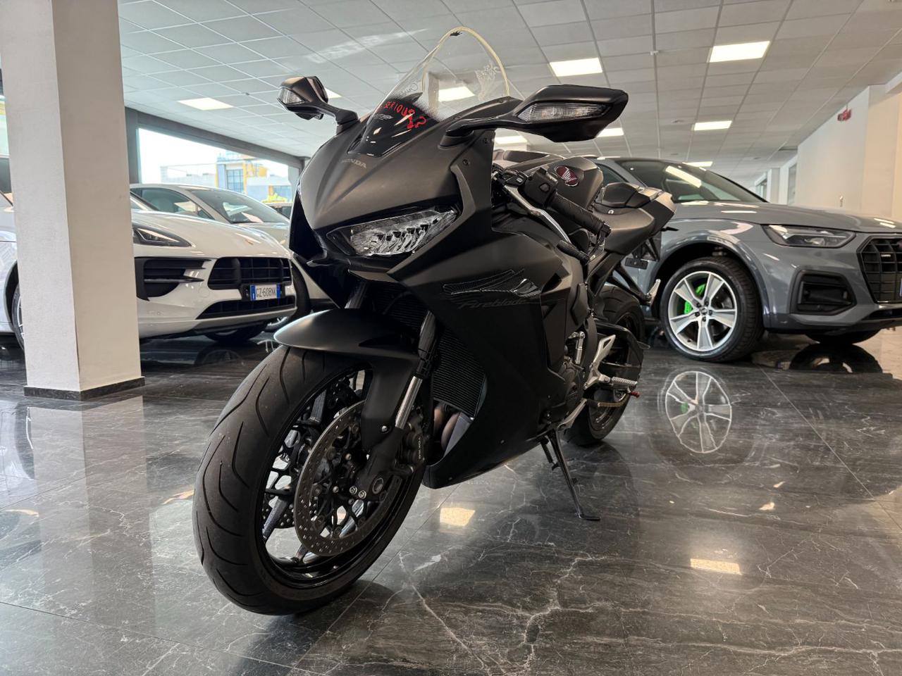 Honda CBR 1000 RR Fireblade 2019 - foto 1