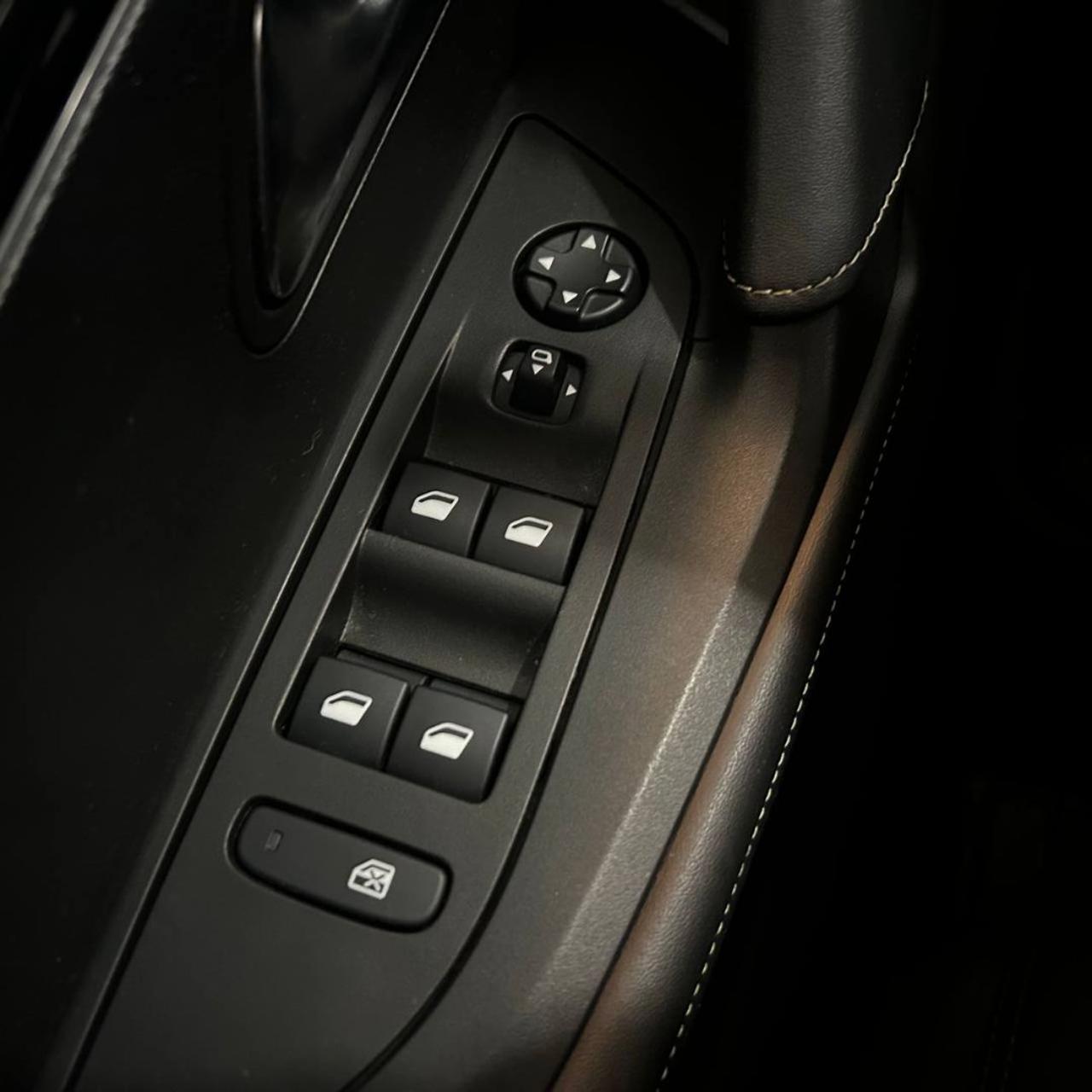 PEUGEOT 2008 motore elettrico 136 CV GT Pack TETTO APRIBILE - 33