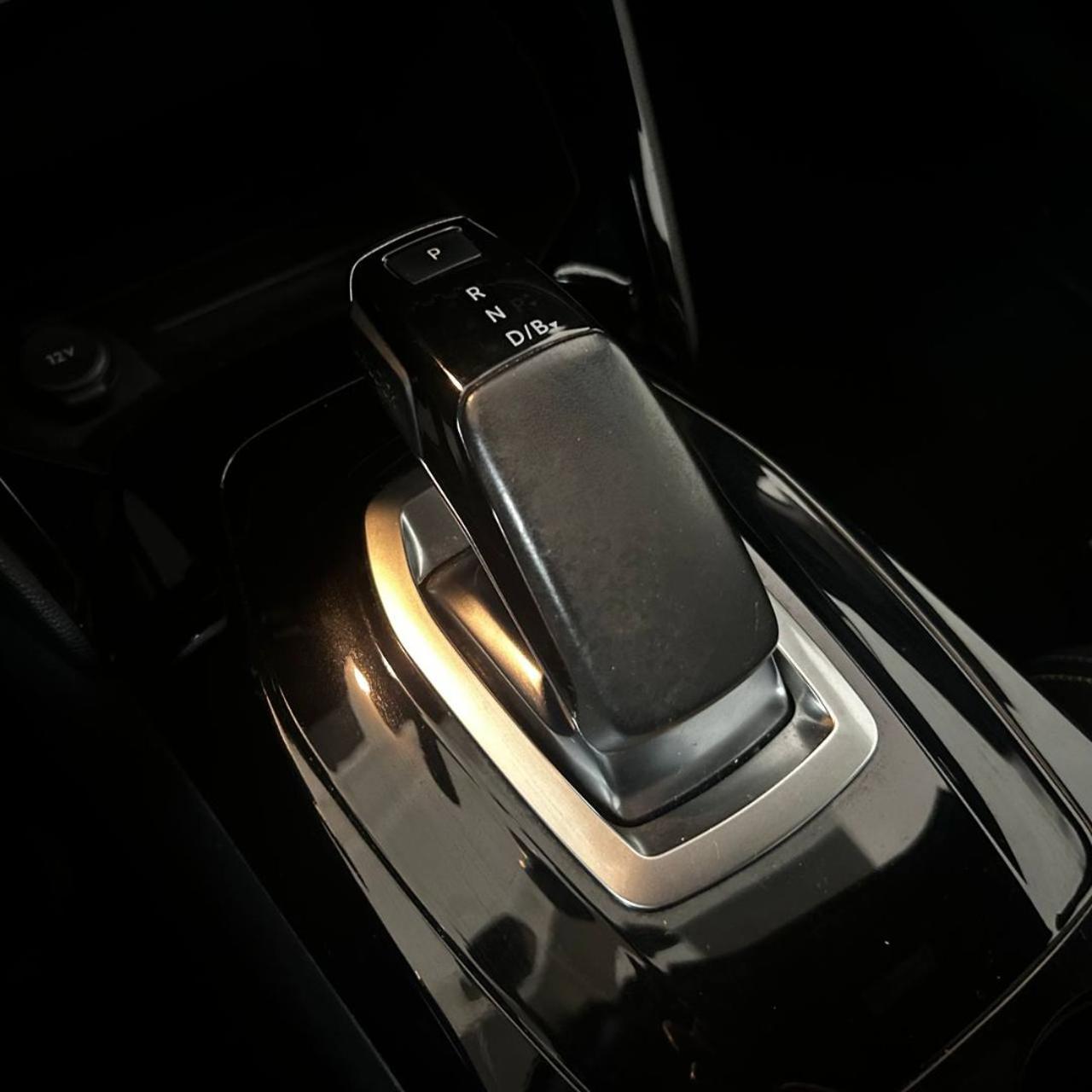 PEUGEOT 2008 motore elettrico 136 CV GT Pack TETTO APRIBILE - 26