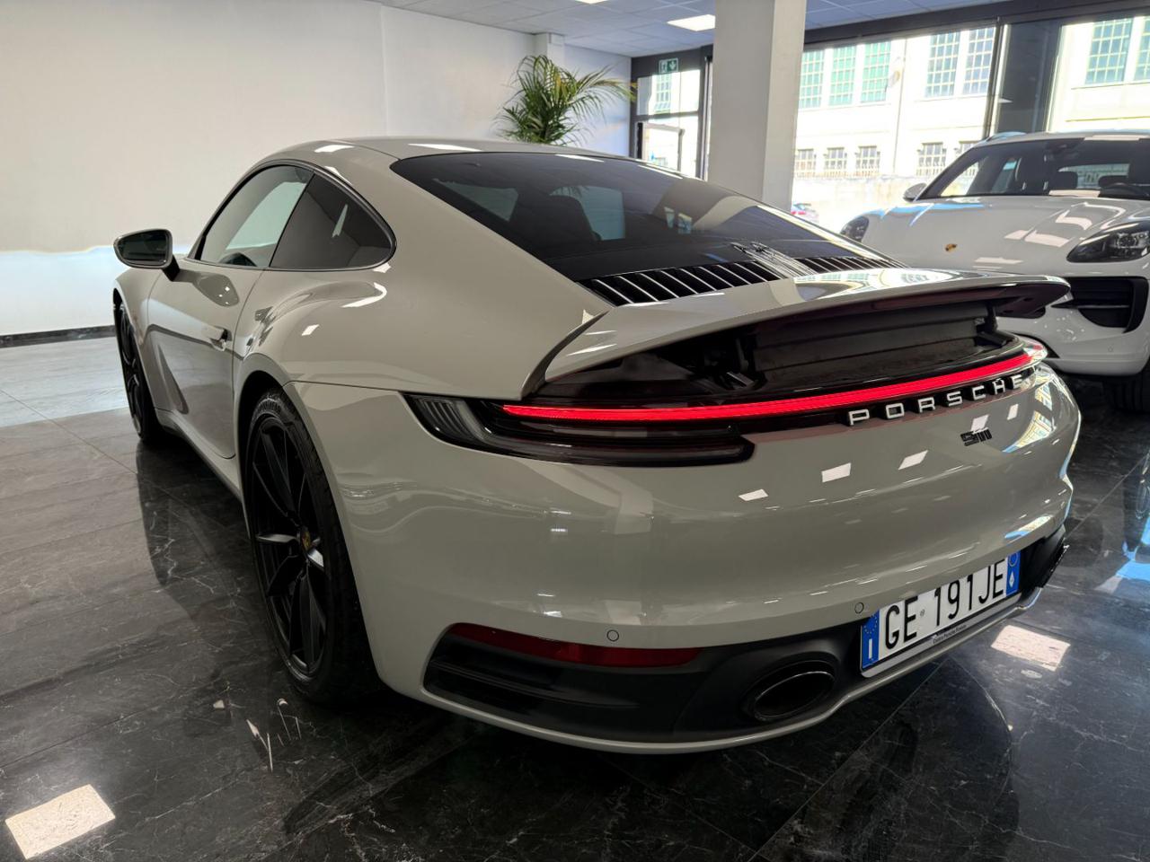 Porsche 911 Carrera 4 / CHRONO / TAGLIANDI UFFICIALI PORSCHE 2021 - foto 4