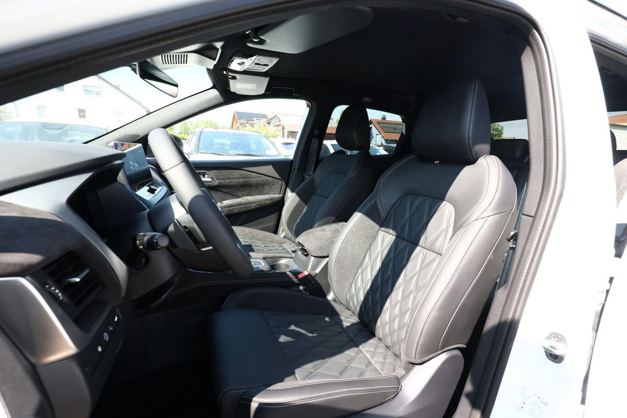 NISSAN Qashqai MHEV 158 CV Xtronic Tekna - 4
