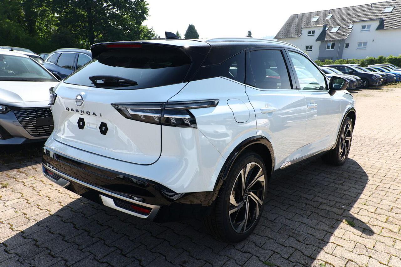 NISSAN Qashqai MHEV 158 CV Xtronic Tekna - 2
