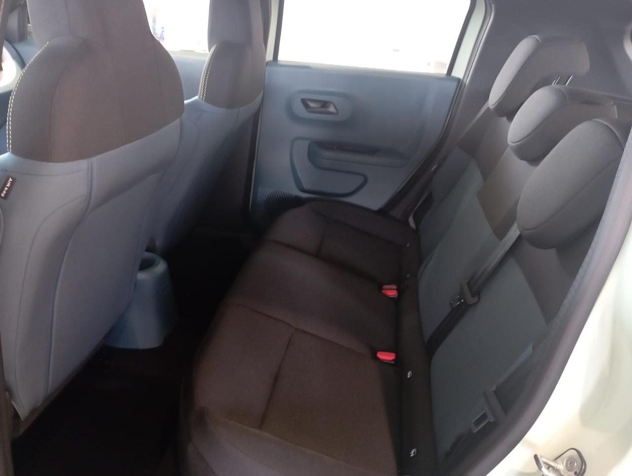 FIAT Grande Panda 1.2 Hybrid 110 CV S&S Icon - 10