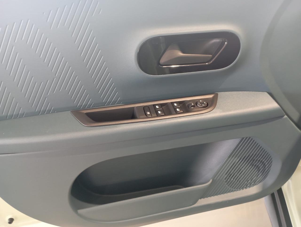 FIAT Grande Panda 1.2 Hybrid 110 CV S&S Icon - 8