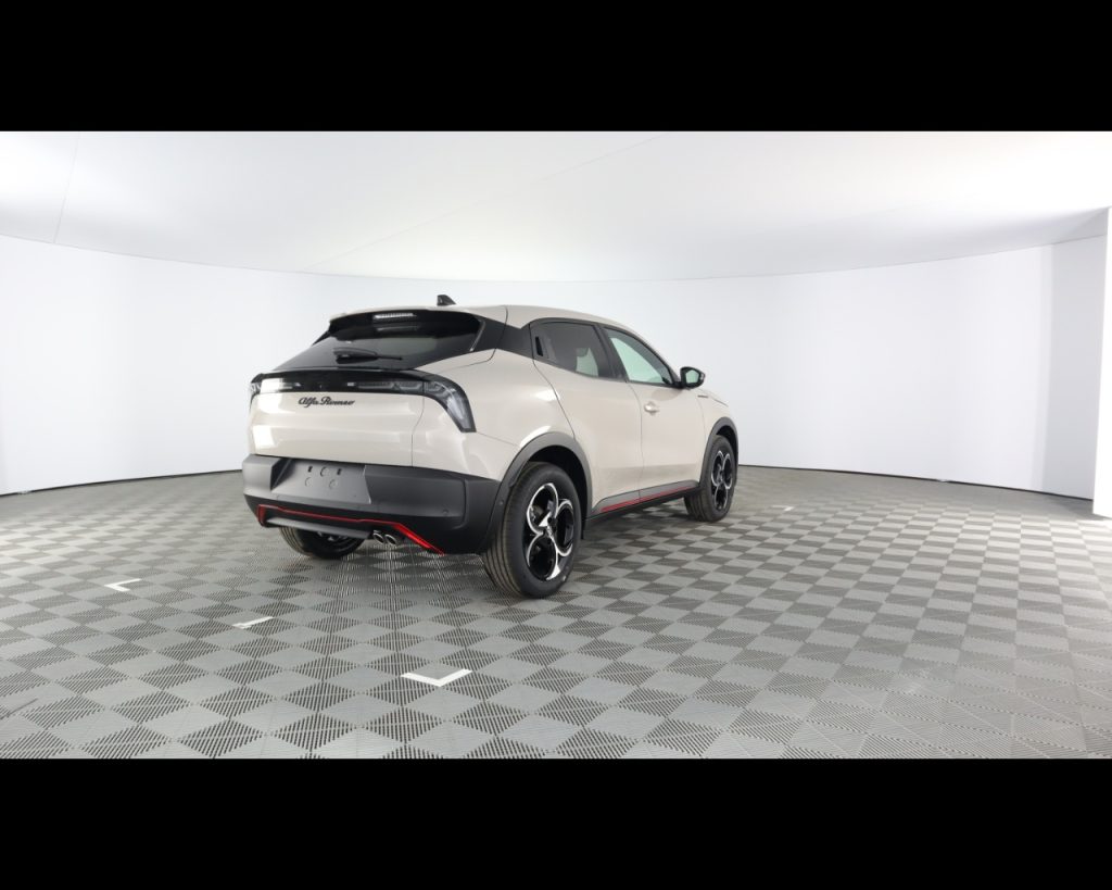 ALFA ROMEO Junior Ibrida Ibrida 1.2 136cvHybrid Edct6 - 8