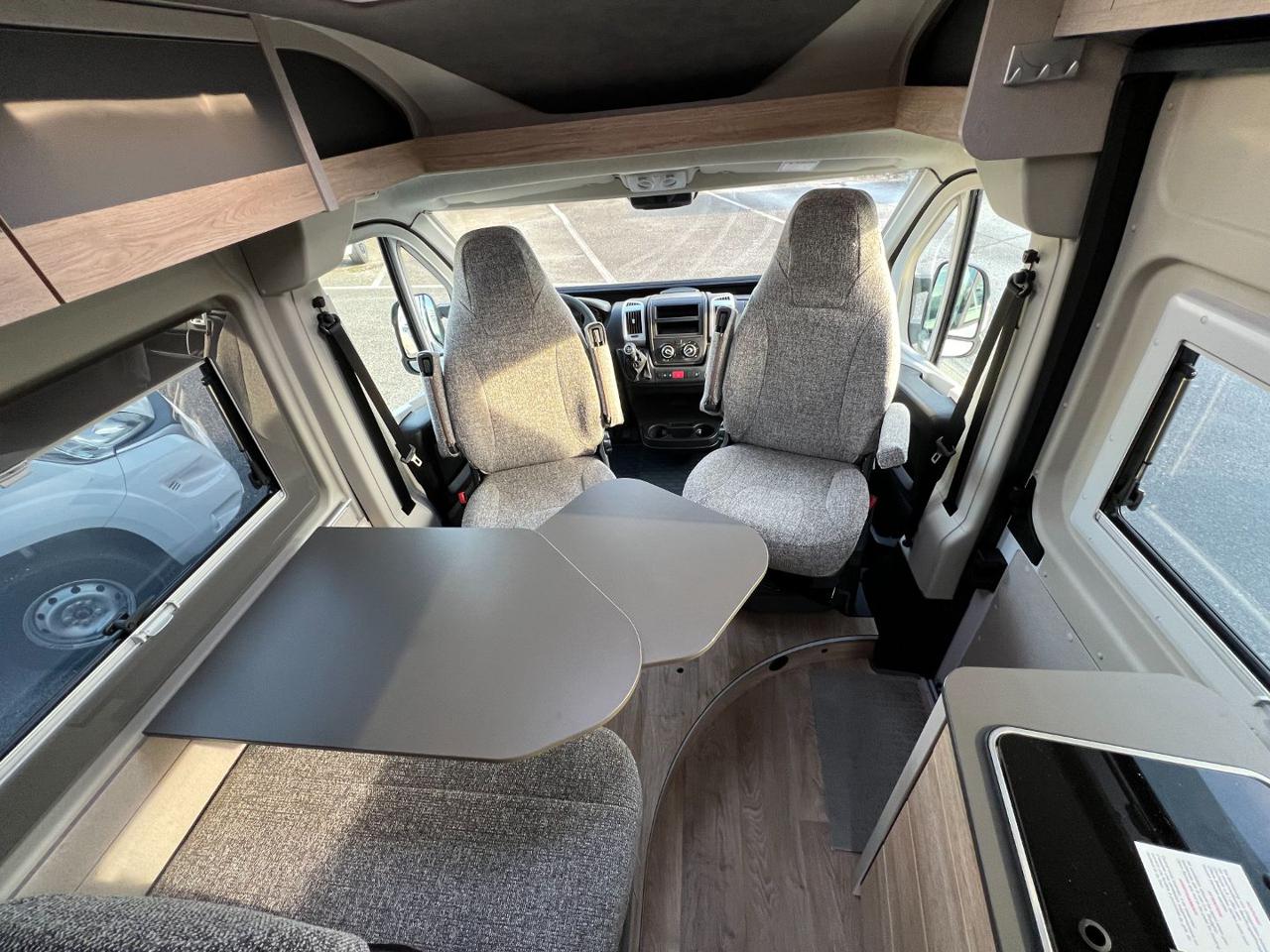 GLOBESCOUT ELEGANCE