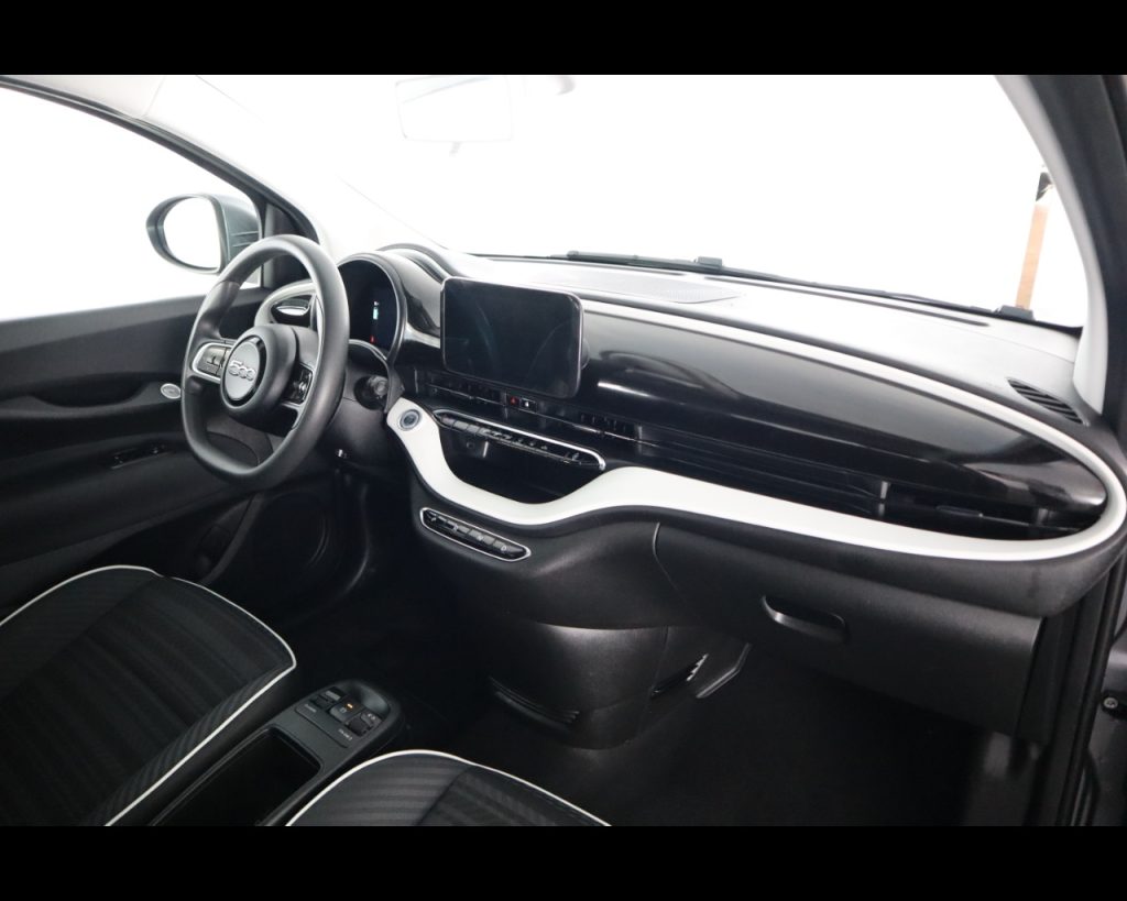 FIAT 500e 42 kWh Passion - 6