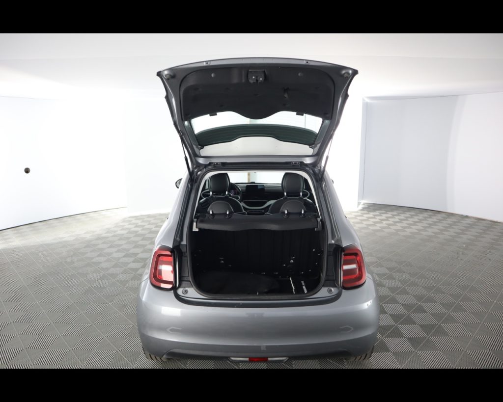 FIAT 500e 42 kWh Passion - 7