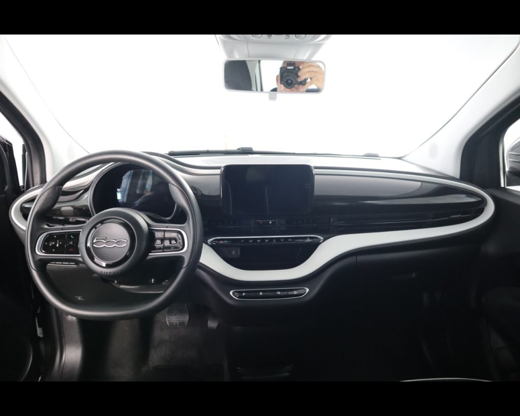 FIAT 500e 42 kWh Passion - 7