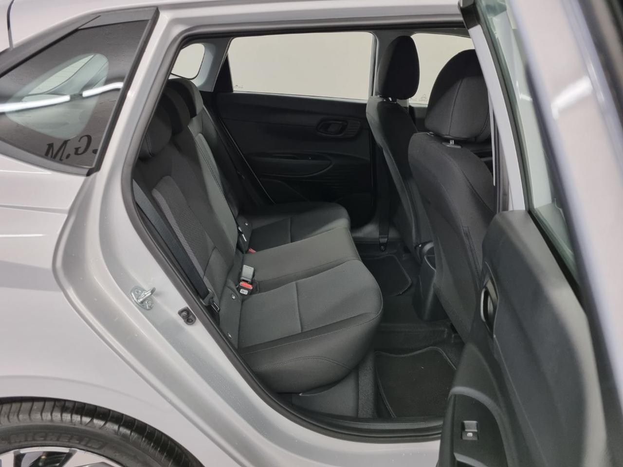 HYUNDAI i20 1.2 MPI MT Connectline - 26