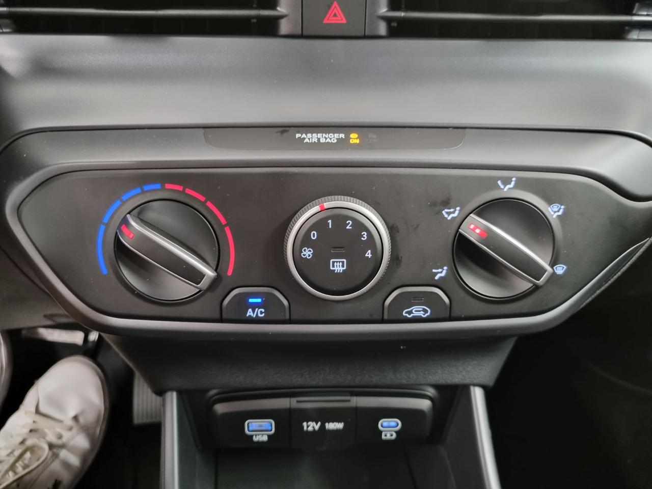 HYUNDAI i20 1.2 MPI MT Connectline - 12