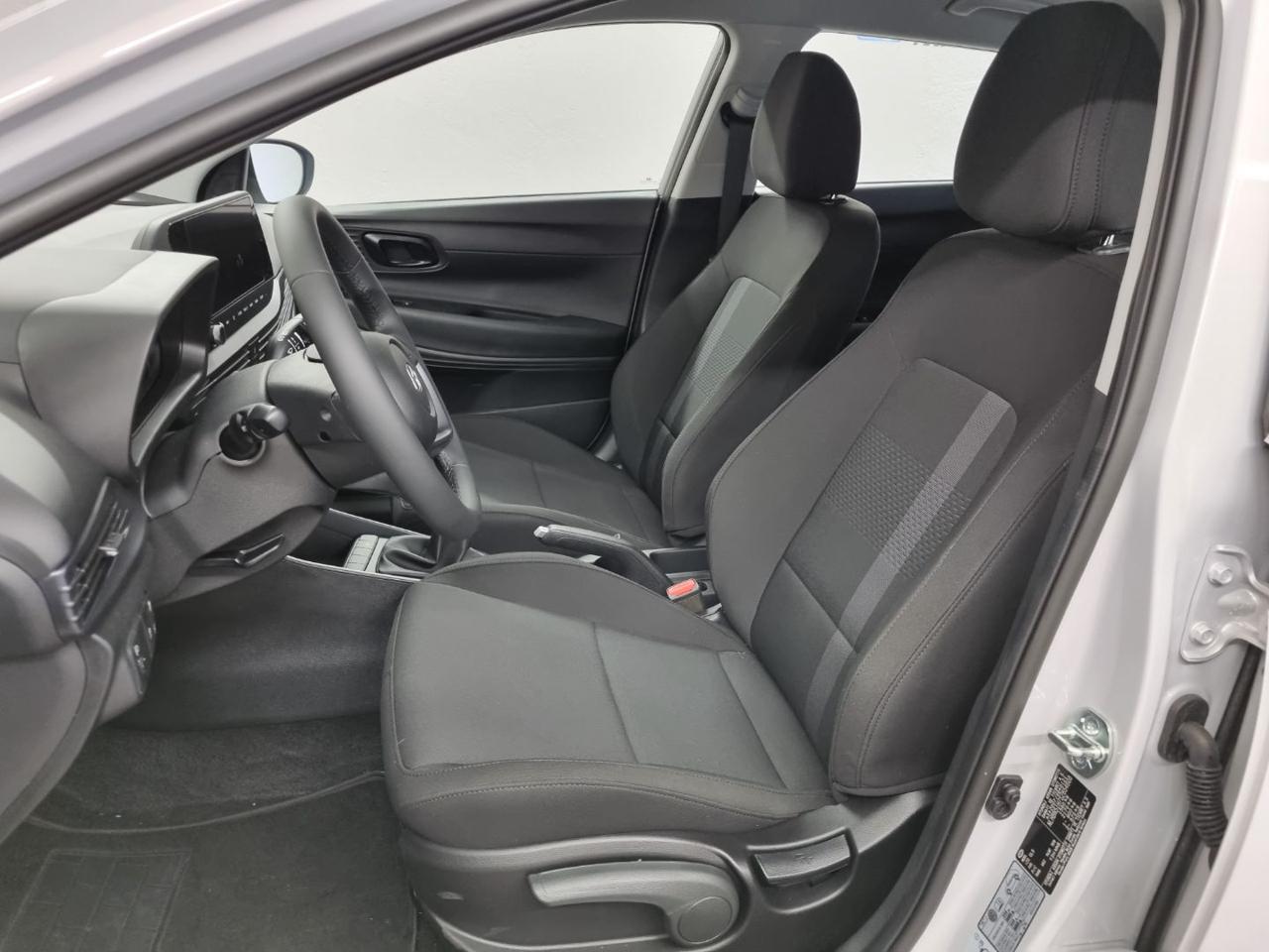 HYUNDAI i20 1.2 MPI MT Connectline - 21