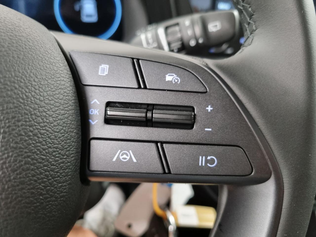 HYUNDAI i20 1.2 MPI MT Connectline - 34