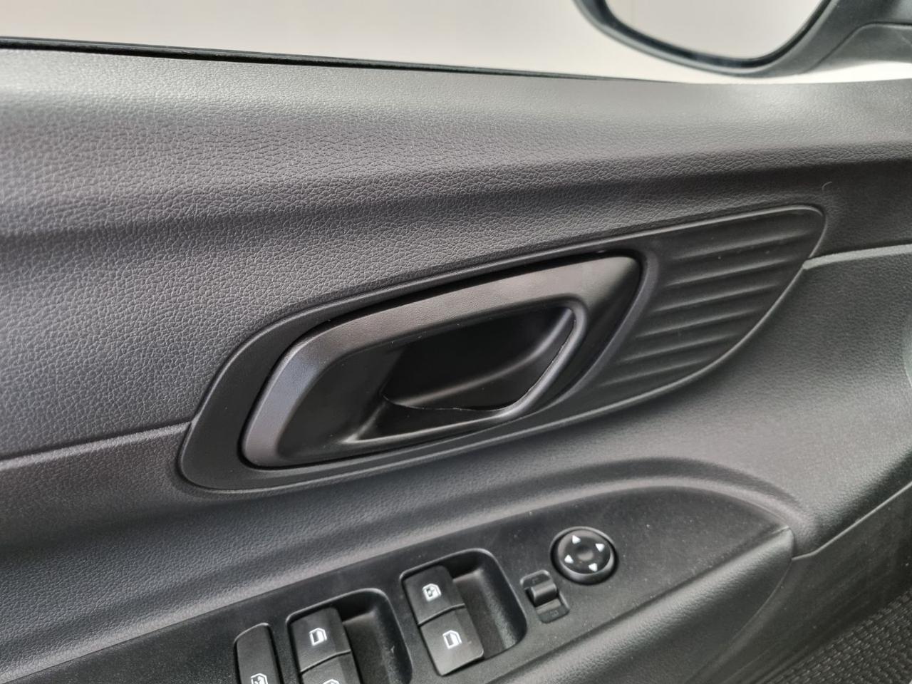 HYUNDAI i20 1.2 MPI MT Connectline - 29